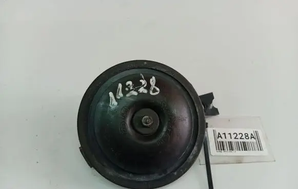 Hyundai Sonata Horn signal 28R00003