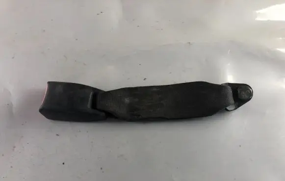 Mitsubishi Pajero Pinin Rear seatbelt buckle