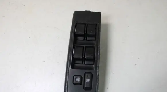 Toyota Corolla Verso E121 Electric window control switch