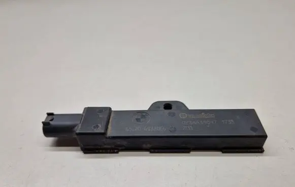 BMW i4 Keyless system antenna 6832066