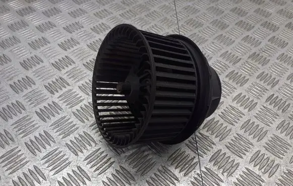 Ford Focus Front door blower motor 3M5H18456EB