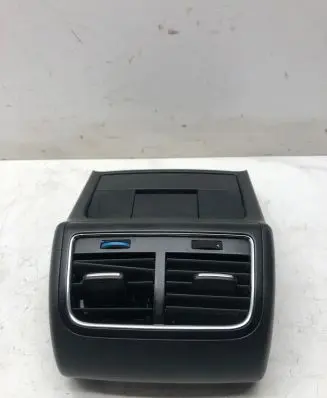 Rear air vent grill