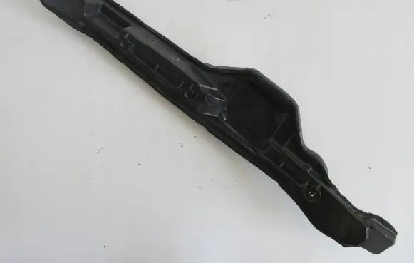 Toyota Verso Fender end trim 