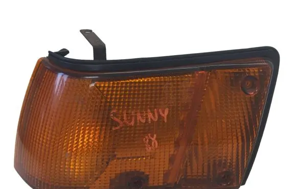 Nissan Sunny Front indicator light IKI5162 6281 5162