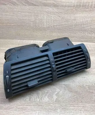 BMW X5 E53 Dash center air vent grill 8402221