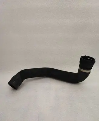 Volvo XC90 Engine coolant pipe/hose 30680520