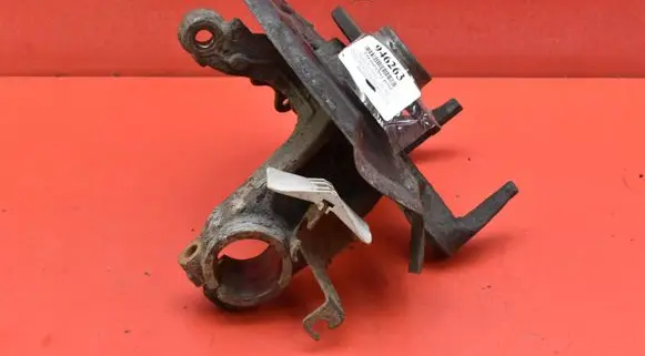 Skoda Roomster (5J) Front wheel hub spindle knuckle