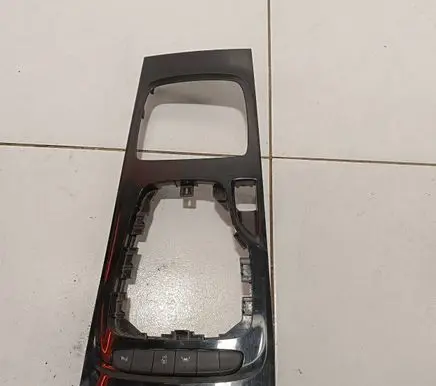 Opel Insignia B Gear shifter surround trim plastic 39126636
