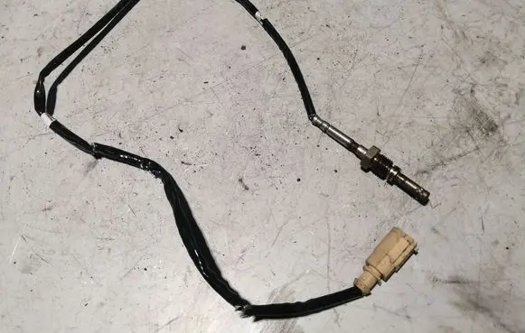 Audi A4 S4 B8 8K Exhaust gas temperature sensor 4G0906088AA