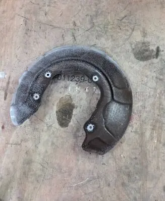 BMW 5 G30 G31 G38 Rear brake disc plate dust cover 6861801 091013C73 1786210