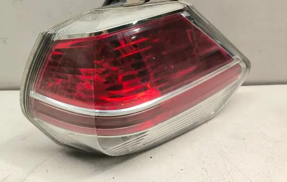 Nissan X-Trail T32 Rear/tail lights 