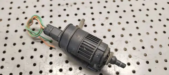 Renault Scenic I Windscreen/windshield washer pump 7700430702