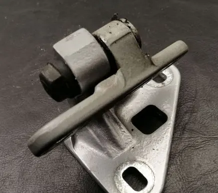 Mercedes-Benz E W211 Front door upper hinge A2117201937 A2117200537 A2117200137