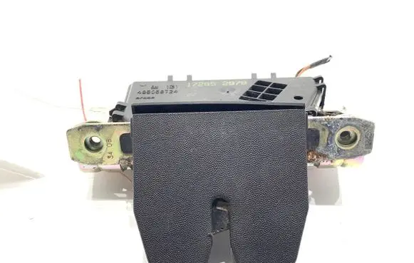 Opel Astra H Tailgate exterior lock 13117285
