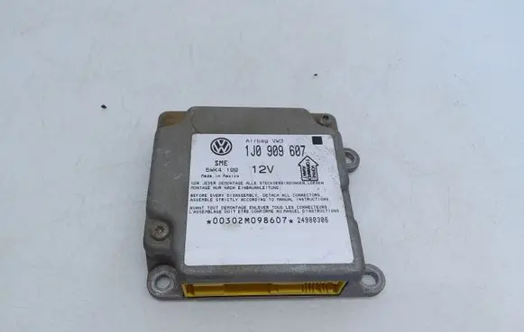 Volkswagen PASSAT B5 Airbag control unit/module 1J0909607