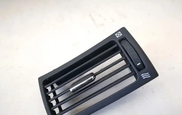 Dash center air vent grill
