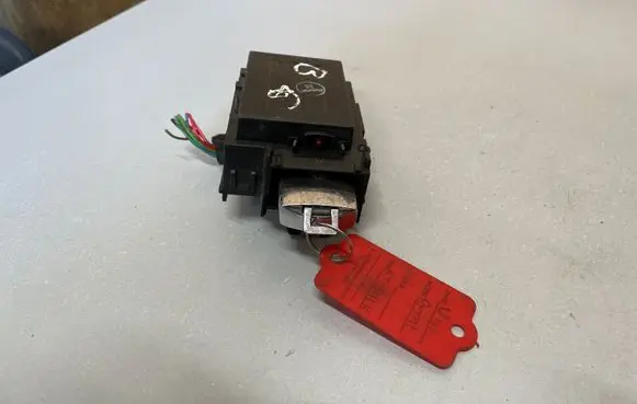 Volkswagen PASSAT B6 Ignition lock 3C0905843M