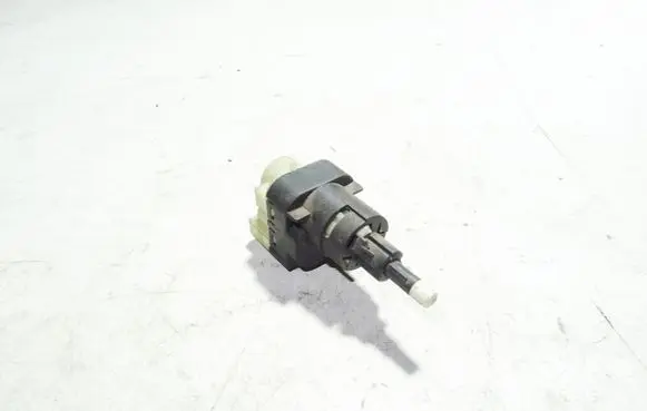 Audi A4 S4 B6 8E 8H Brake pedal sensor switch 1K2945511