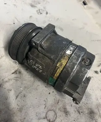 Opel Frontera B Air conditioning (A/C) compressor (pump) 6560298