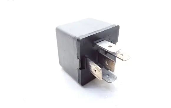 Peugeot Boxer Hazard warning light relay 7686773 B047