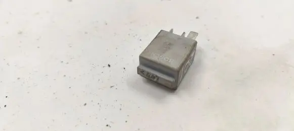 Volkswagen Jetta V Other relay 1K0951253 0332011100