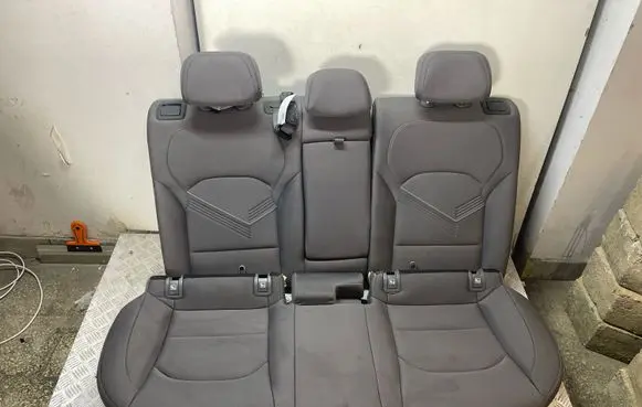 Hyundai i30 Second row seats