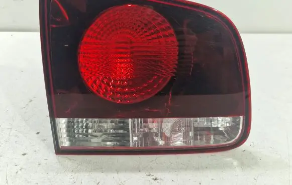 Volkswagen Touareg I Tailgate rear/tail lights