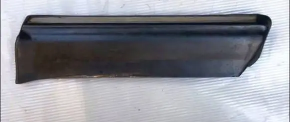 Mercedes-Benz W123 Front arch trim 
