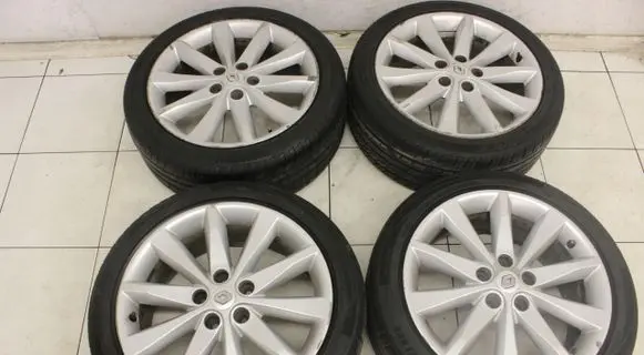 Renault Laguna III R18 alloy rim 5X114