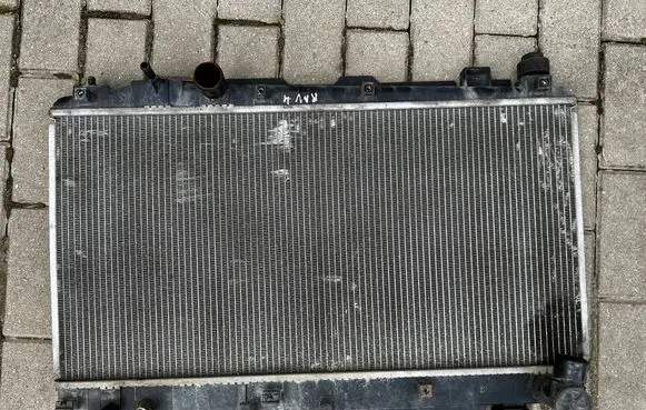Toyota RAV 4 (XA20) Coolant radiator
