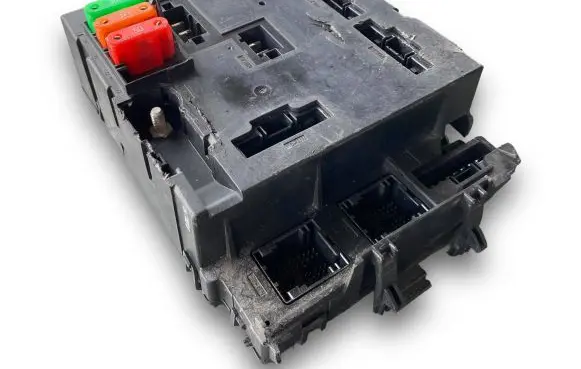 Smart ForTwo II Central body control module A4515401650