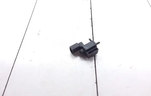 Volkswagen Golf IV Turbo solenoid valve 037906283C 72288000