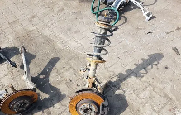 Hyundai i20 (GB IB) Front wheel hub spindle knuckle