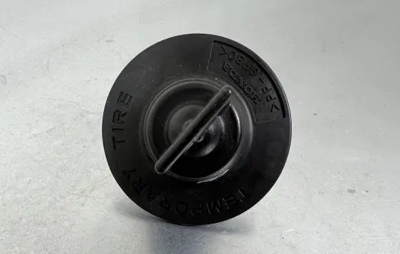 Honda CR-V Spare wheel bolt 