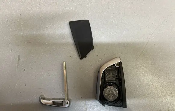 BMW 5 G30 G31 G38 Ignition key/card 8717522