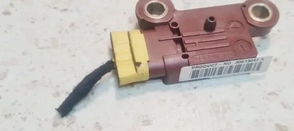 Volvo S40, V40 Airbag deployment crash/impact sensor 30613043A 00000757MM E002981856