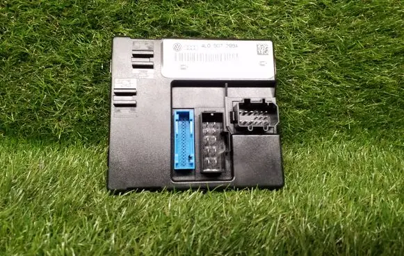 Audi Q7 4L Comfort/convenience module 4L0907289A 4L0910289D 5DK00876282