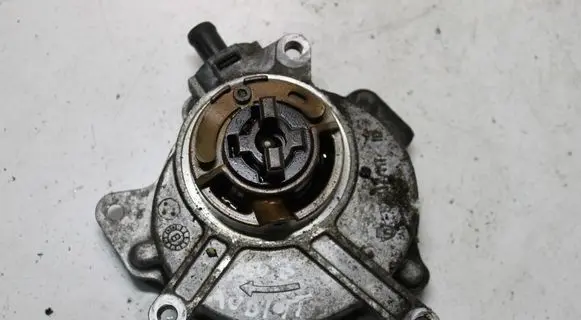 Audi TT TTS Mk2 Vacuum pump ST617M1