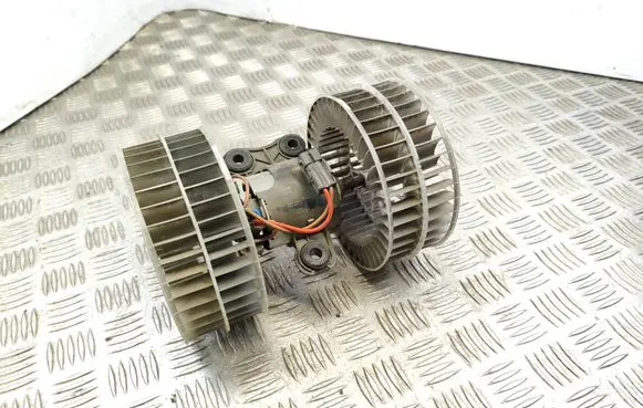 Mercedes-Benz Vito Viano W639 Heater fan/blower A06477110 B8849