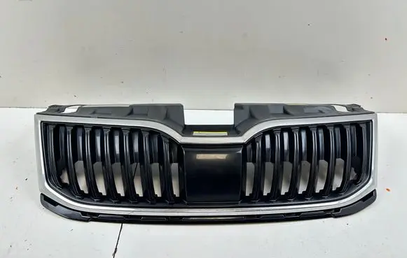 Skoda Octavia Mk3 (5E) Front grill 5QF010008A