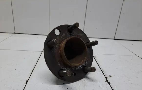 Jaguar XJ X300 Rear wheel hub CCC2914F