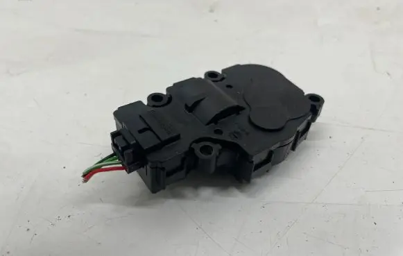 Mercedes-Benz GLA H247 Air flap motor/actuator EA301S1B1X01 EGP0088