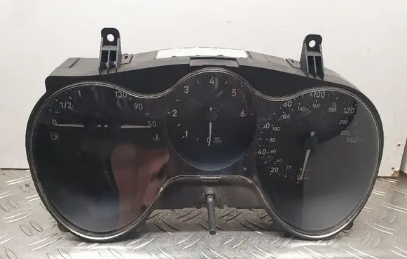 Seat Altea XL Speedometer (instrument cluster) 5P0920922E