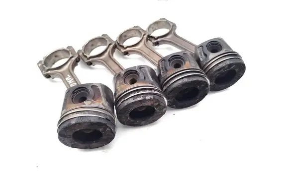 Fiat Doblo Piston with connecting rod 