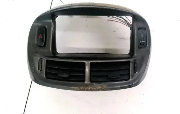 Toyota Previa (XR30, XR40) II Dash center air vent grill 5540528310 55405-28310