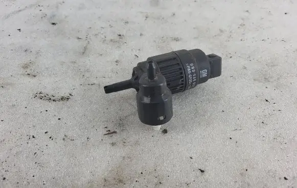 Opel Corsa C Windscreen/windshield washer pump 090586632