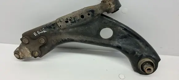 Peugeot 5008 II Front lower control arm/wishbone