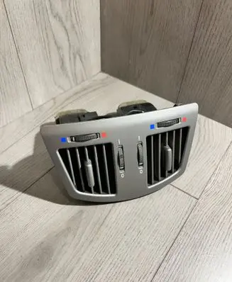 BMW 7 E65 E66 Rear air vent grill 8385257 7002395 14121810