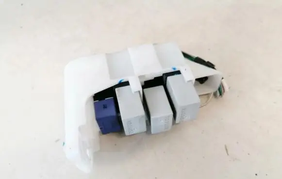 Toyota Avensis T270 Fuse box set 5934ya