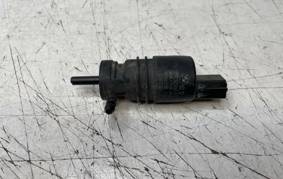 BMW X5 E70 Windscreen/windshield washer pump 6934160 10833217 3095102